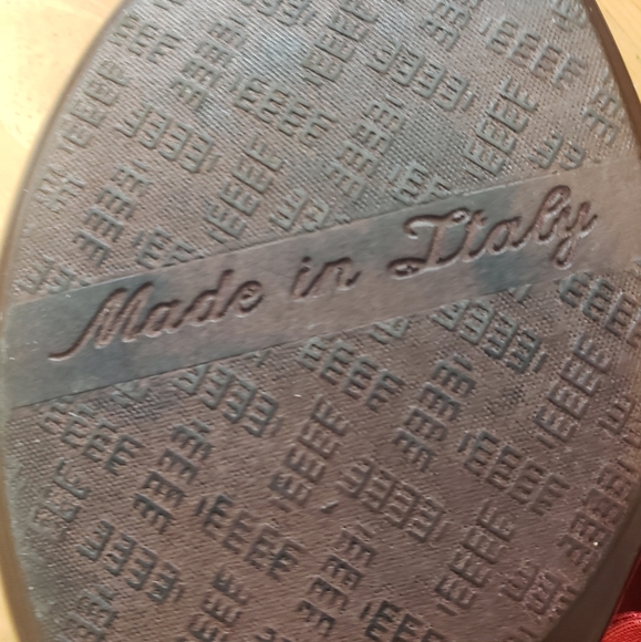 Red Italian Shoemakers Sandal wedges - Picture 2 of 7